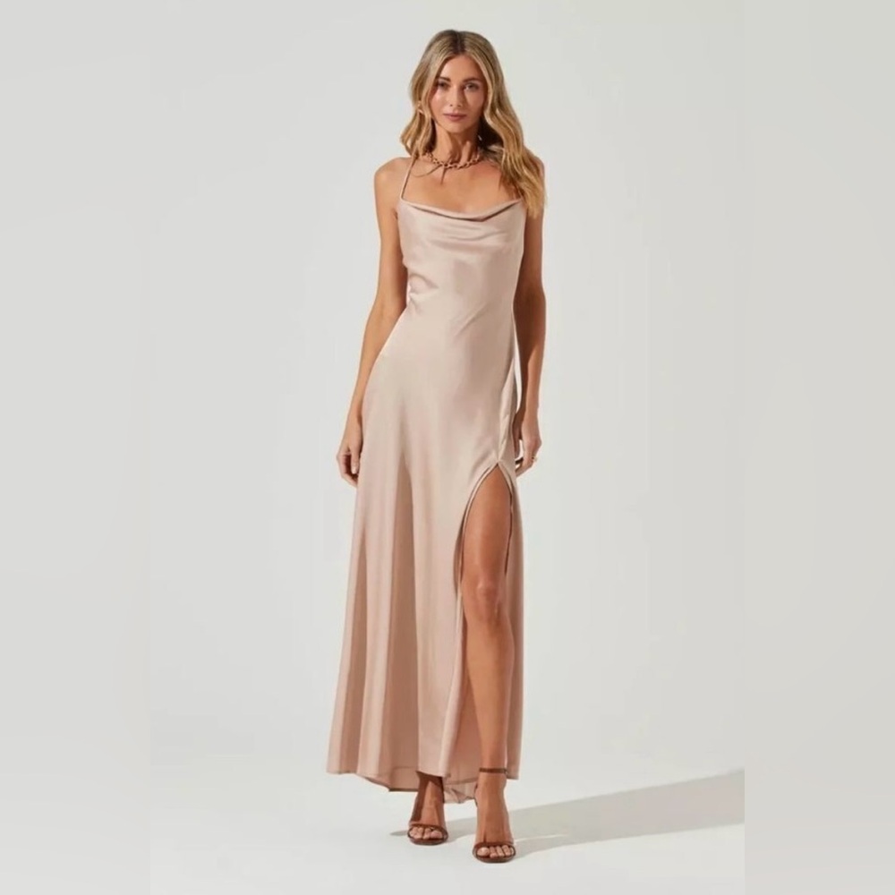 ASTR The Label Blush Nude Satin Cowl Neck Low Back Thigh Slit Maxi Dress Gown M
